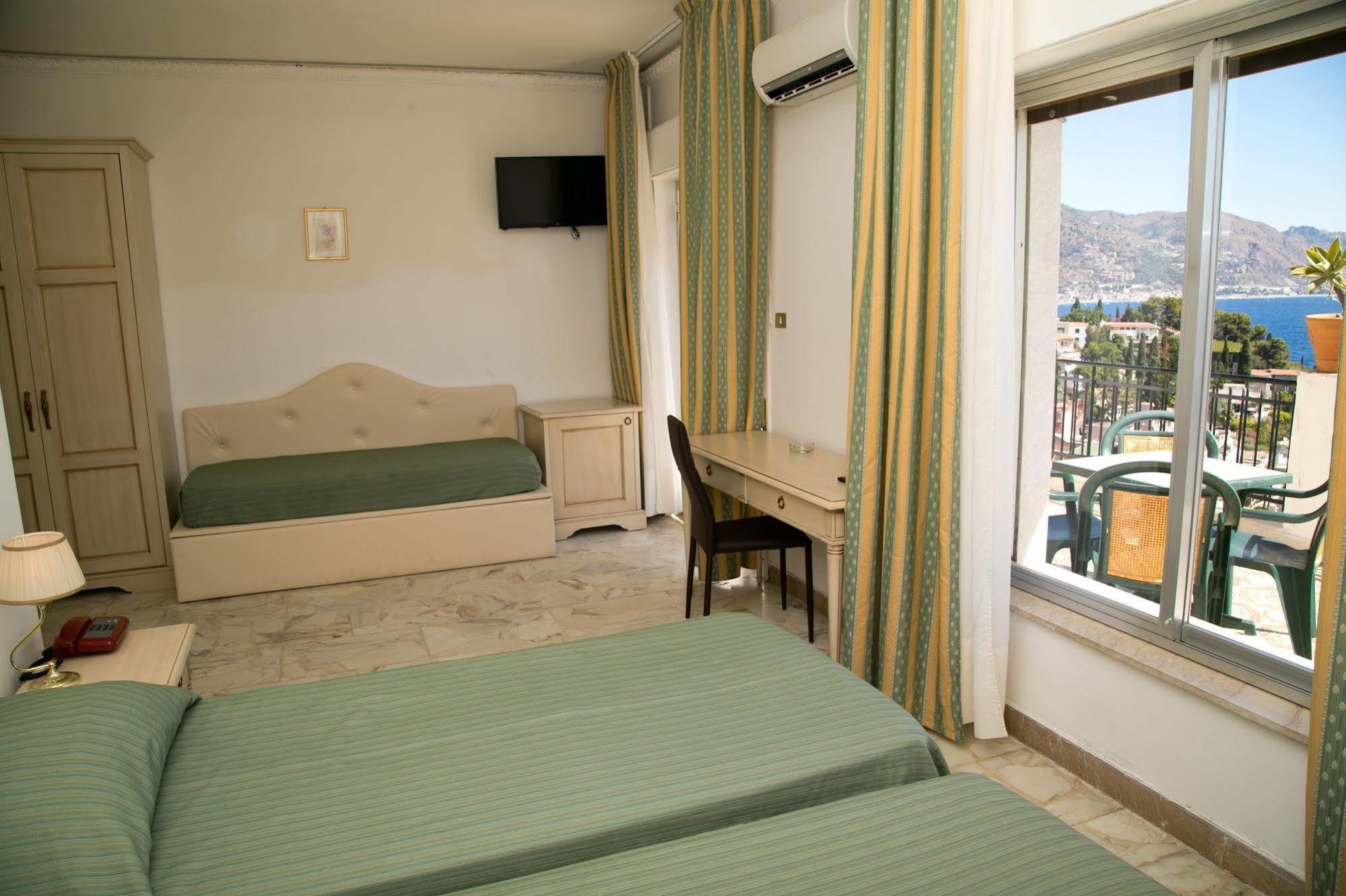 Hotel Villa Bianca Resort Taormine Extérieur photo